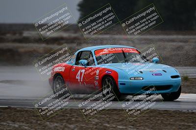 media/Nov-15-2025-CalClub SCCA (Sat) [[7bfa5a7151]]/Race/Group 4/